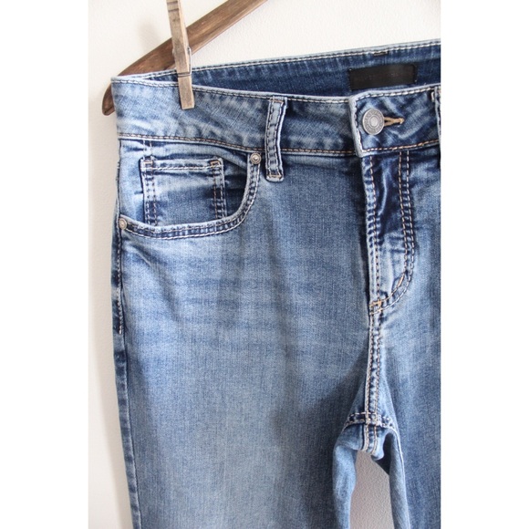 Silver NWT Suki Slim Boot Jeans 28 / 6 - Picture 5 of 11